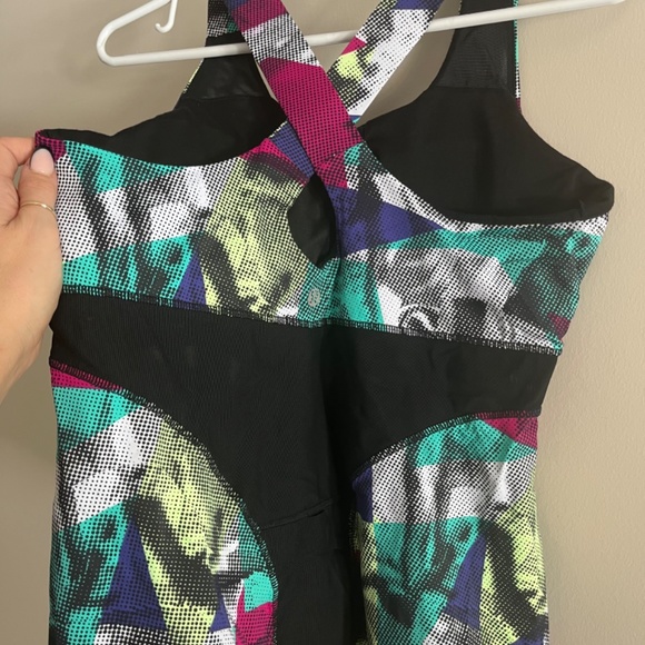 Lululemon tank - Picture 2 of 2